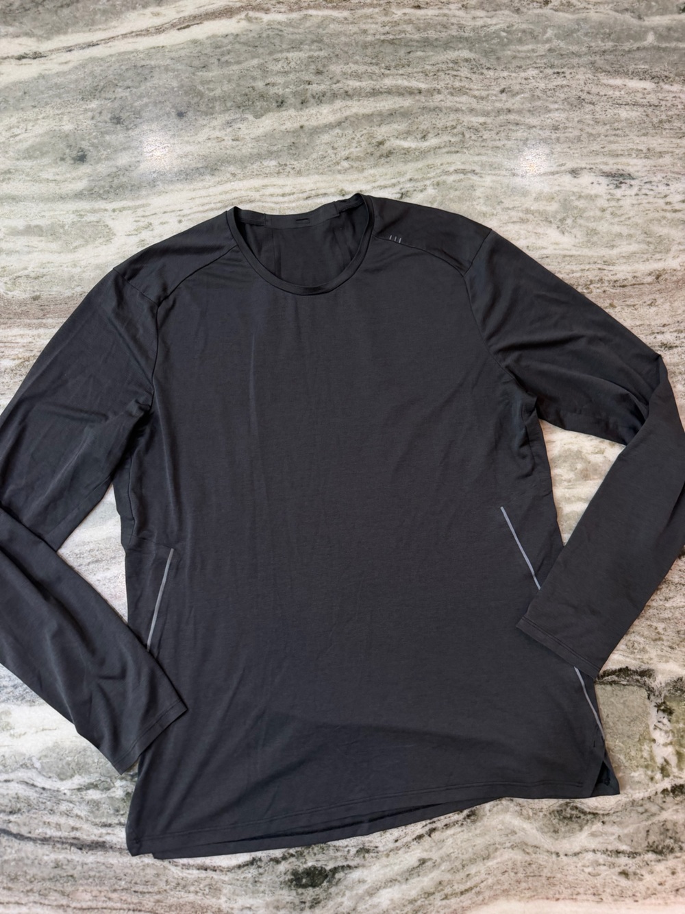 Men's Lululemon Long-Sleeve Active Top - Black